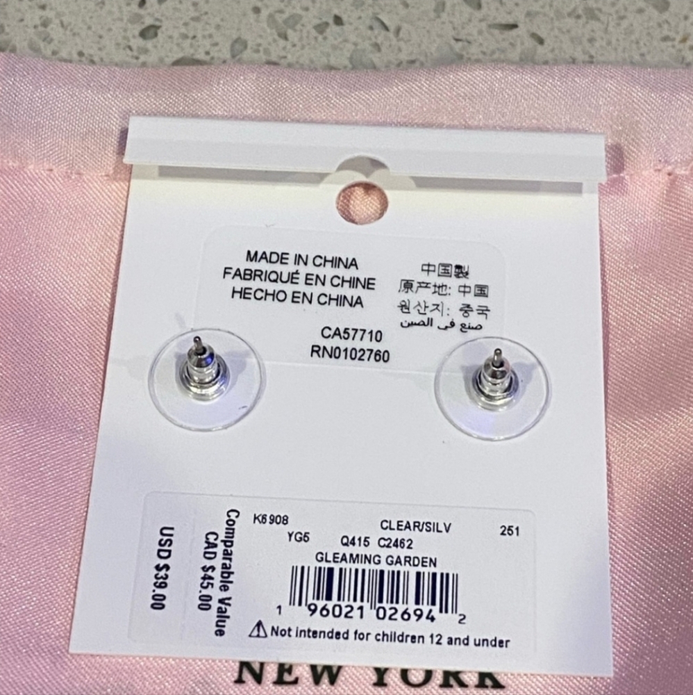 ✨️🌺 Kate Spade Silver Gleaming Gardenia Flower Studs ✨️🌺 - Picture 5 of 8